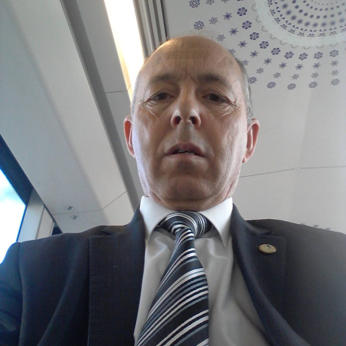 صورة الأستاذ